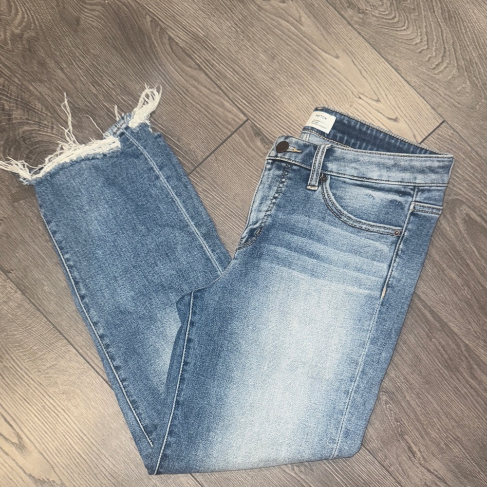 BKE Frayed Hem Blue Cropped Jeans